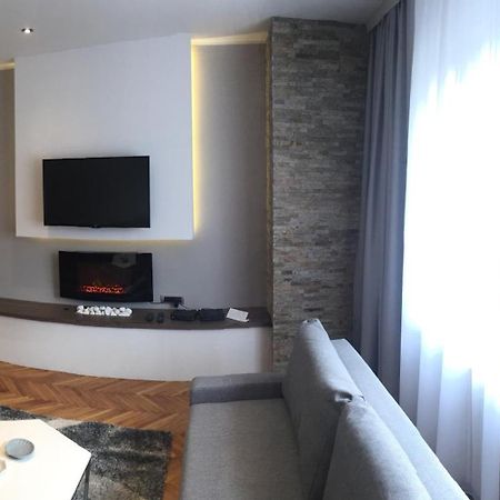 Chimney Modern Apartment Novi Sad Eksteriør billede